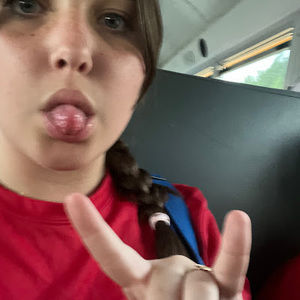 Meet your Posher, Alexis